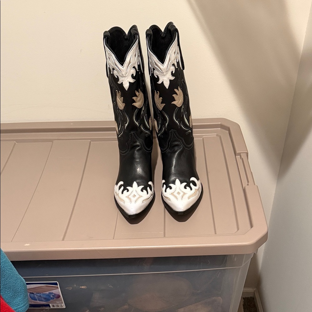 Idyllwind tulip boots